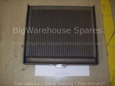 Cast plate L 390mm W 345mm grooved