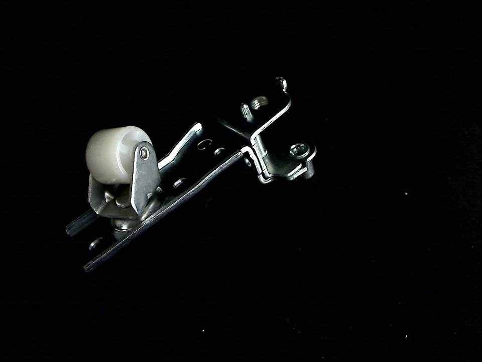 LOWER HINGE ASSEMBLY